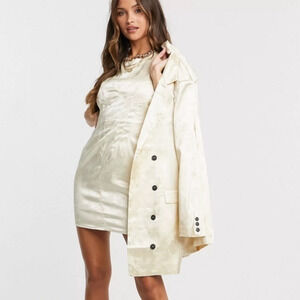 Lioness Mini Dress in Cream Floral Size Small‎